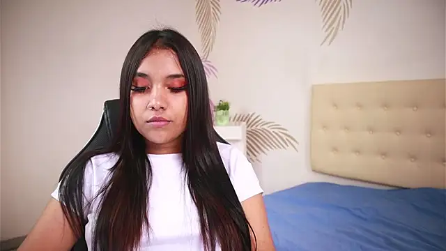 Snapshot of Isabelle_Lane chatting on 11-24-25, 12:38 Isabelle Lane online show from 11-24-25, 12:38