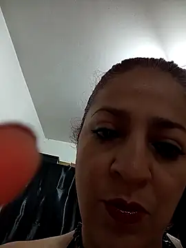 Snapshot of LAPOTRA_04 chatting on 10-25-25, 02:35 LAPOTRA 04 online show from 10-25-25, 02:35