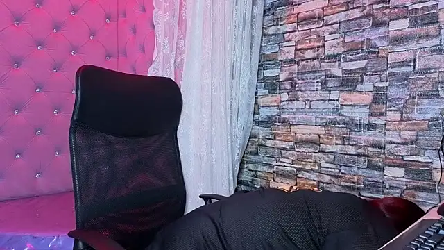 Ambar Paradise online show from 11-08-25, 01:11