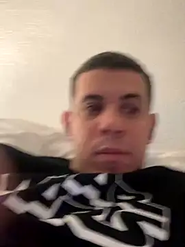 Snapshot of Xx_rvs_xX chatting on 10-27-25, 09:08 Xx rvs xX online show from 10-27-25, 09:08