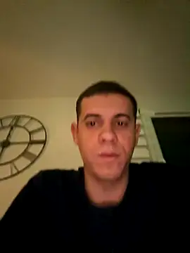 Snapshot of Xx_rvs_xX chatting on 10-30-25, 08:31 Xx rvs xX online show from 10-30-25, 08:31