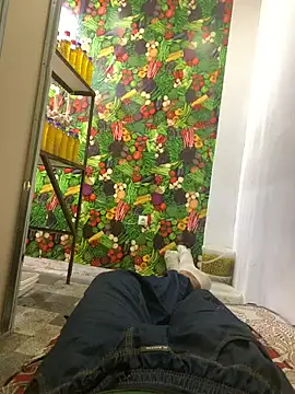 Unique-Man online show from 10-31-25, 12:17