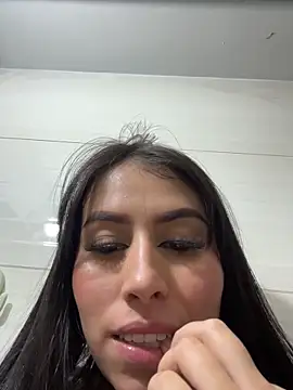 Snapshot of BIJOU_SECRET chatting on 11-16-25, 01:55 BIJOU SECRET online show from 11-16-25, 01:55