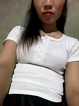 Snapshot of Yunzang chatting on 10-27-25, 01:09 Yunzang online show from 10-27-25, 01:09