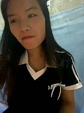 Snapshot of Yunzang chatting on 11-10-25, 12:31 Yunzang online show from 11-10-25, 12:31