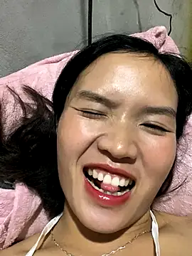 Snapshot of Yunzang chatting on 11-29-25, 12:08 Yunzang online show from 11-29-25, 12:08