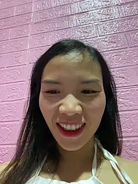 Snapshot of Yunzang chatting on 12-14-25, 10:47 Yunzang online show from 12-14-25, 10:47