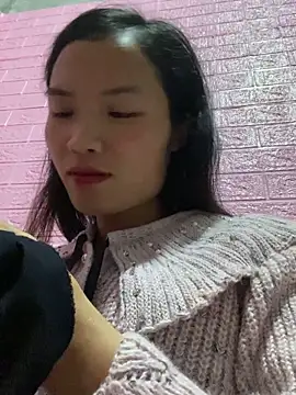 Snapshot of Yunzang chatting on 12-16-25, 01:38 Yunzang online show from 12-16-25, 01:38