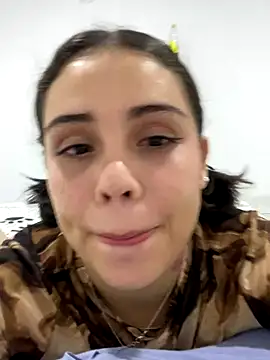 Nube Azul1 online show from 11-30-25, 03:21