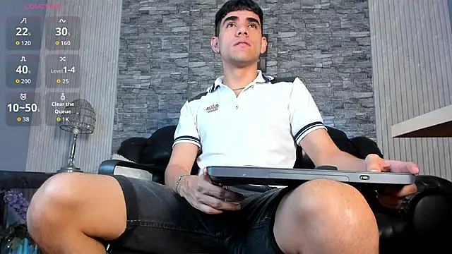 zack joness18 online show from 01-11-26, 04:50