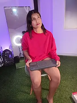 Snapshot of YeseniaRodriguez3 chatting on 10-29-25, 12:02 YeseniaRodriguez3 online show from 10-29-25, 12:02