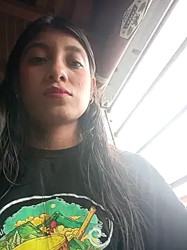 Snapshot of YeseniaRodriguez3 chatting on 11-15-25, 04:36 YeseniaRodriguez3 online show from 11-15-25, 04:36