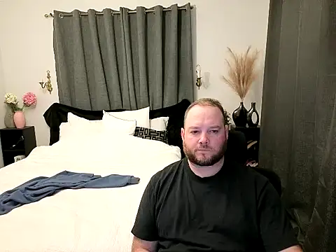 Snapshot of john_clarisa chatting on 10-29-25, 08:49 john clarisa online show from 10-29-25, 08:49