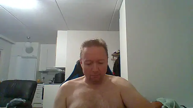 Snapshot of Timka69 chatting on 11-02-25, 02:08 Timka69 online show from 11-02-25, 02:08