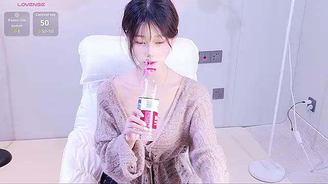 xiaoxi---n online show from 04-08-26, 09:53