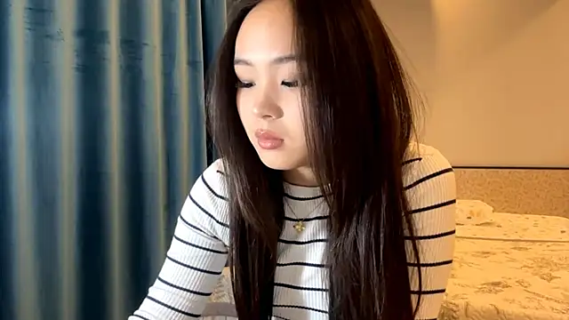 Snapshot of SupremeDividend chatting on 11-15-25, 02:57 SupremeDividend online show from 11-15-25, 02:57