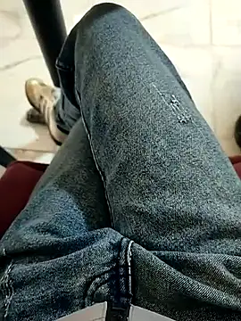 Snapshot of Arabe-man chatting on 11-20-25, 03:12 Arabe-man online show from 11-20-25, 03:12