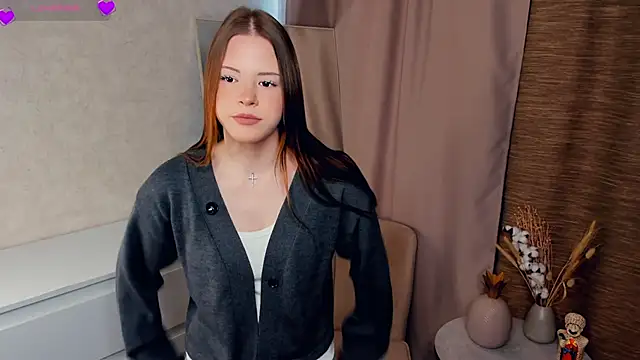 Snapshot of DremaMiears chatting on 10-26-25, 04:51 DremaMiears online show from 10-26-25, 04:51