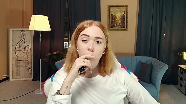 Snapshot of AddieOsler chatting on 11-20-25, 07:46 AddieOsler online show from 11-20-25, 07:46