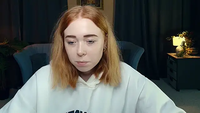 Snapshot of AddieOsler chatting on 12-05-25, 08:27 AddieOsler online show from 12-05-25, 08:27