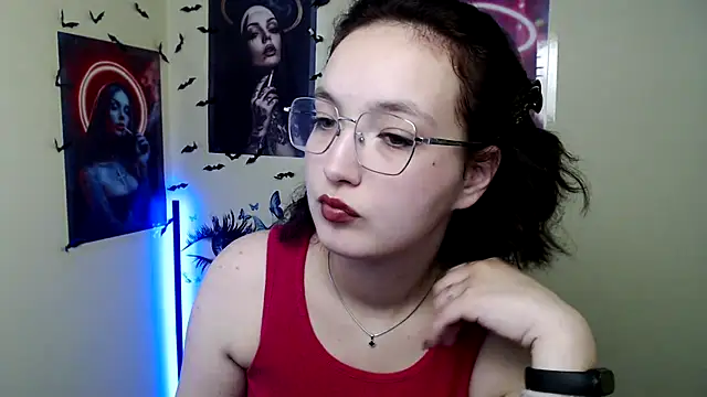 Snapshot of MissAriaa chatting on 10-27-25, 01:26 MissAriaa online show from 10-27-25, 01:26