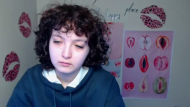 Snapshot of MissAriaa chatting on 11-24-25, 01:22 MissAriaa online show from 11-24-25, 01:22