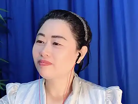 Snapshot of yaoyao22678 chatting on 10-29-25, 01:19 yaoyao22678 online show from 10-29-25, 01:19