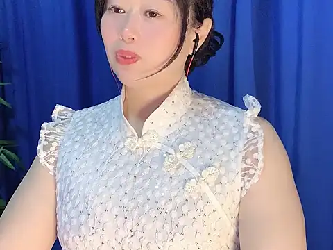 Snapshot of yaoyao22678 chatting on 11-22-25, 02:43 yaoyao22678 online show from 11-22-25, 02:43