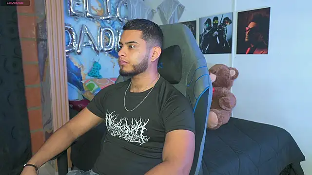 Tiler wolker online show from 01-13-26, 02:39