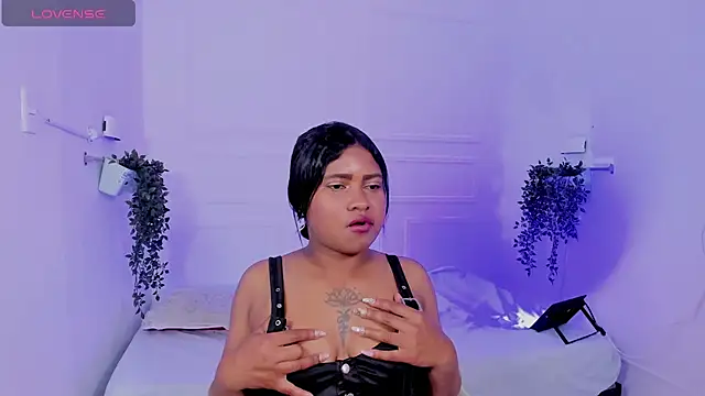 Anyelikluz91 online show from 11-02-25, 04:15