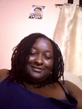 Snapshot of SweetestDIP chatting on 10-28-25, 06:39 SweetestDIP online show from 10-28-25, 06:39