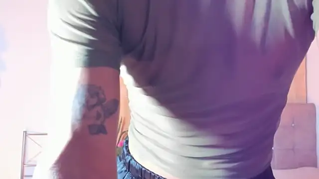 Snapshot of nahomi28_ chatting on 11-03-25, 04:52 nahomi28 online show from 11-03-25, 04:52