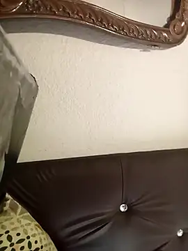 Snapshot of bubly34688 chatting on 11-04-25, 10:14 bubly34688 online show from 11-04-25, 10:14