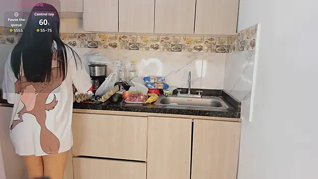 Snapshot of NhoanBrunette chatting on 11-22-25, 12:48 NhoanBrunette online show from 11-22-25, 12:48