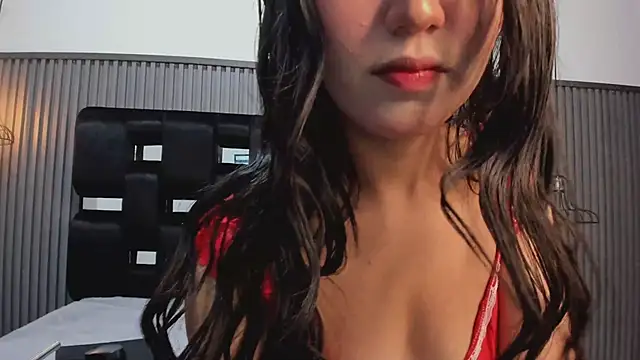 Snapshot of NhoanBrunette chatting on 01-15-26, 02:10 NhoanBrunette online show from 01-15-26, 02:10