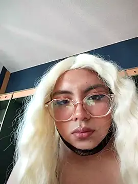 Kittyblood08 online show from 10-25-25, 09:53