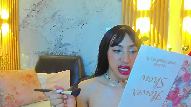 Snapshot of Nayla_Monroee chatting on 11-10-25, 01:54 Nayla Monroee online show from 11-10-25, 01:54