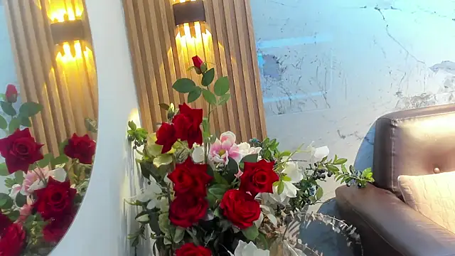 Snapshot of Nayla_Monroee chatting on 11-26-25, 07:48 Nayla Monroee online show from 11-26-25, 07:48