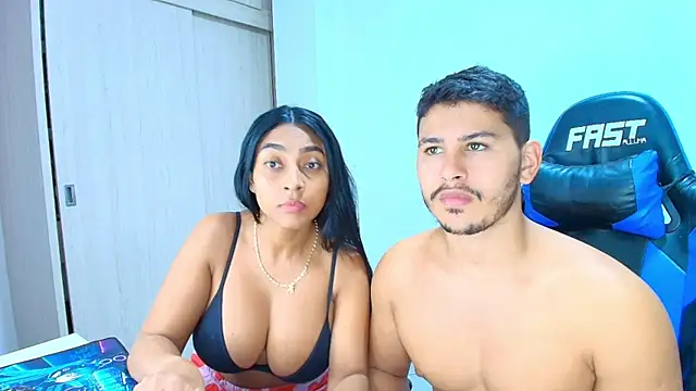 Snapshot of sophia_and_alex chatting on 10-28-25, 02:59 sophia and alex online show from 10-28-25, 02:59