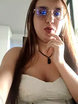 Snapshot of Alyah_1-2 chatting on 11-11-25, 06:19 Alyah 1-2 online show from 11-11-25, 06:19