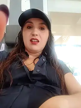 Snapshot of Alyah_1-2 chatting on 11-30-25, 05:06 Alyah 1-2 online show from 11-30-25, 05:06