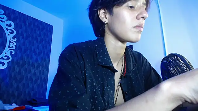 Snapshot of Ghost__Girl_ chatting on 12-13-25, 07:53 Ghost Girl online show from 12-13-25, 07:53