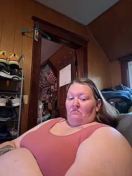 Snapshot of cuteandsassy85 chatting on 10-26-25, 10:36 cuteandsassy85 online show from 10-26-25, 10:36