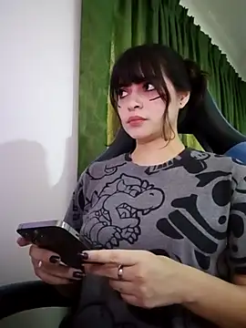 Annagoth  online show from 11-27-25, 04:31