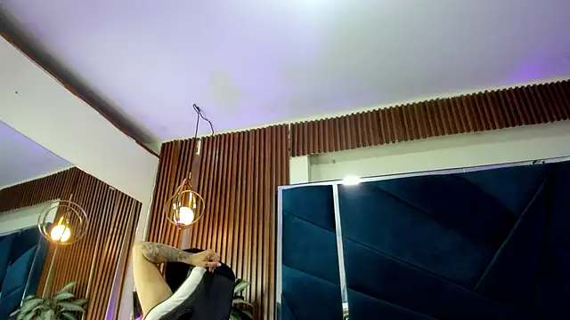 Snapshot of LunaaMorelli chatting on 11-03-25, 01:51 LunaaMorelli online show from 11-03-25, 01:51