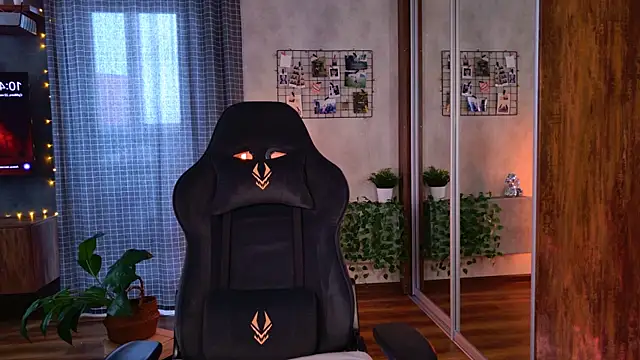 BallerinaCappuchino online show from 11-22-25, 03:38