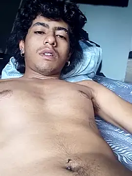 SkinniYamo online show from 02-21-26, 04:41