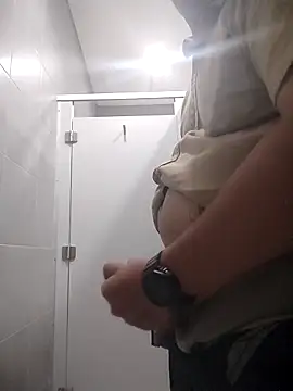 Snapshot of asiandixk chatting on 10-28-25, 04:49 asiandixk online show from 10-28-25, 04:49