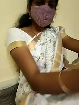 Snapshot of smileys46 chatting on 11-08-25, 09:53 smileys46 online show from 11-08-25, 09:53