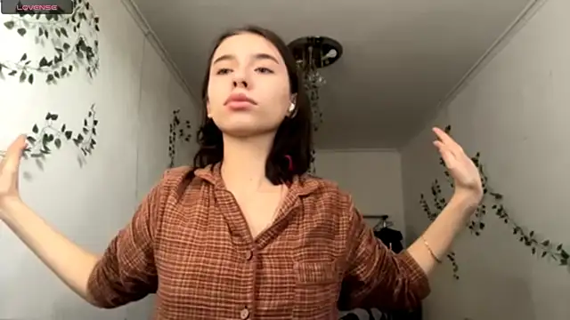 LilithFlamey online show from 12-15-25, 09:35